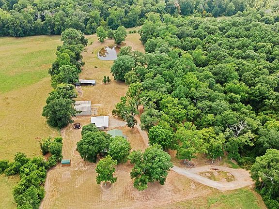 2nd image of 734 County Road 3025