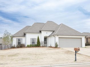 515 Carrington Dr, Brandon, MS 39042