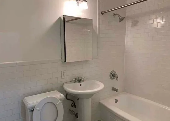 Rented by Century 21 Premier  | media 5