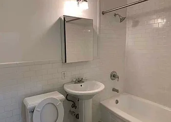 Rented by Century 21 Premier 