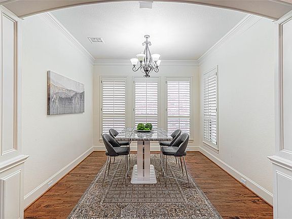 5th image of 37 Bass Pond Dr