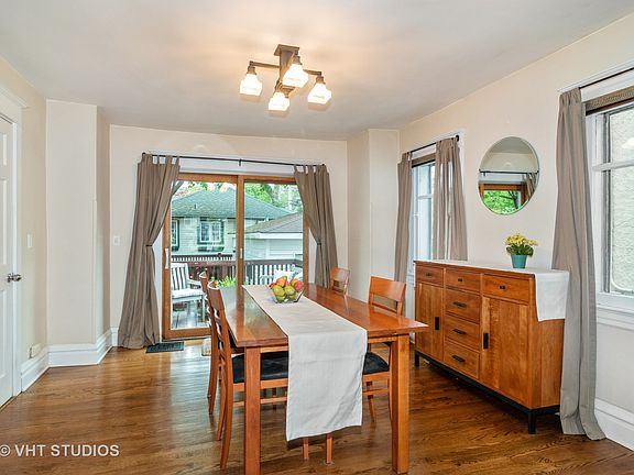 5th image of 742 Woodbine Ave