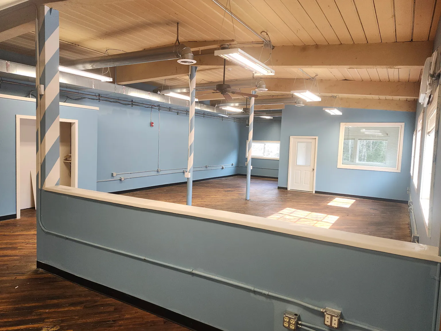 4 bed, 4300 sqft, $3,200 — Photo 4