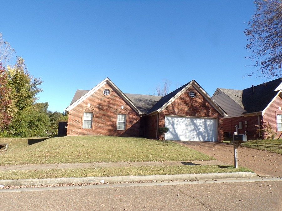 2nd image of 6792 Skylar Mill Ave