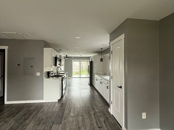 4th image of 6027 323rd St