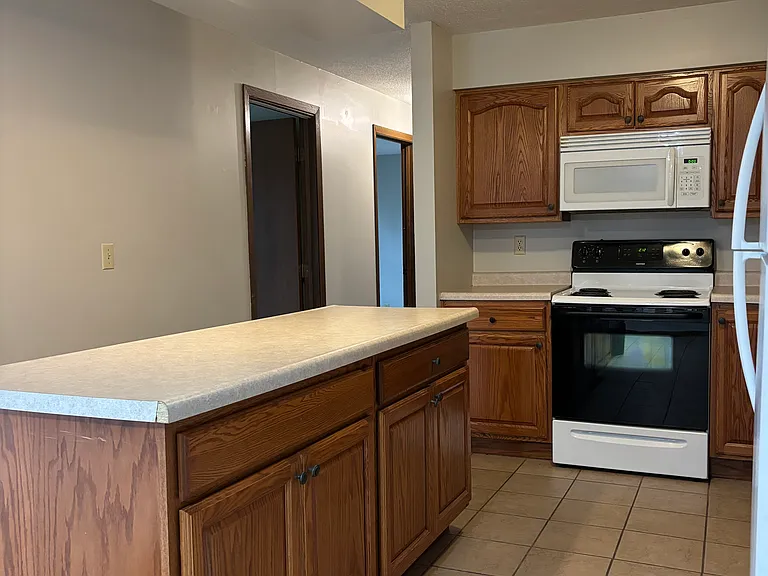 3525 N Willow Ct #1 — Photo 3