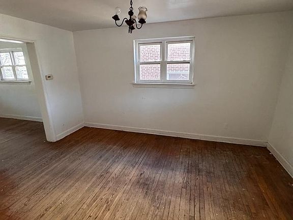 2nd image of 211 49th St NE