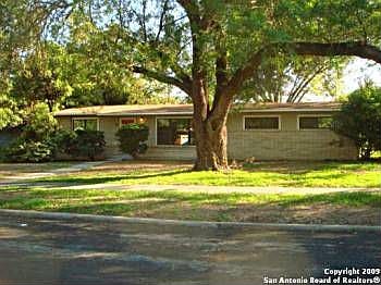 1st image of 134 Locknere Ln