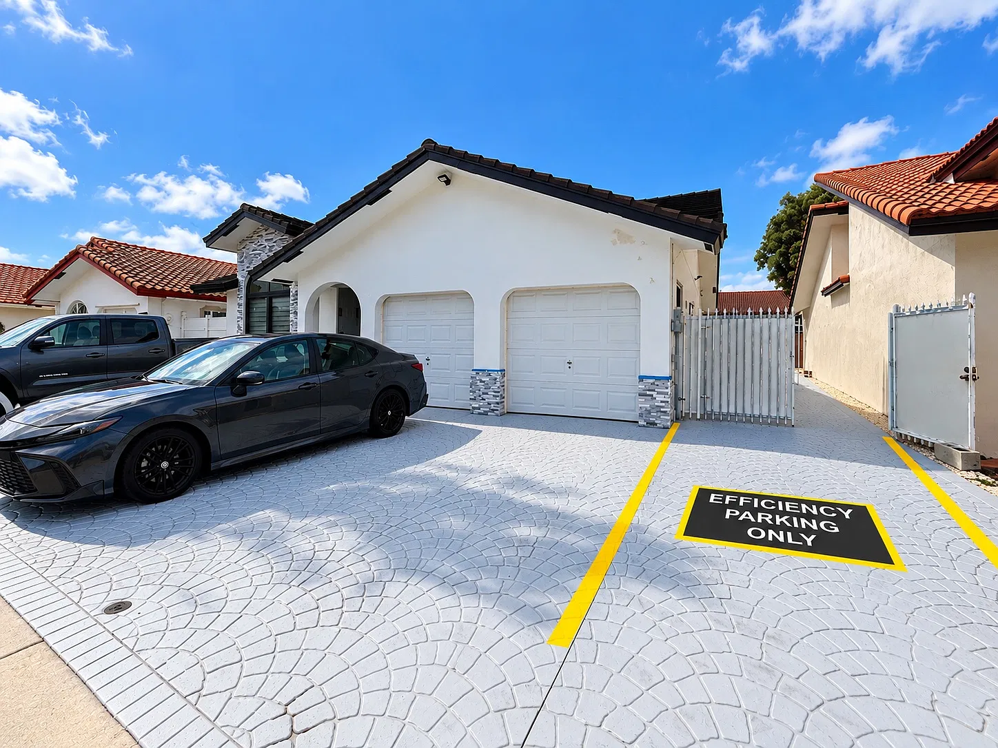 SW 142nd Pl, Miami — Photo 1