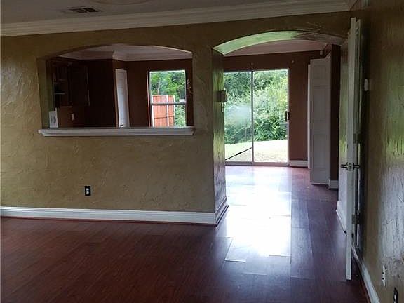 2nd image of 4527 Via San Antonio