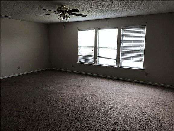 5th image of 12566 Bearsdale Dr
