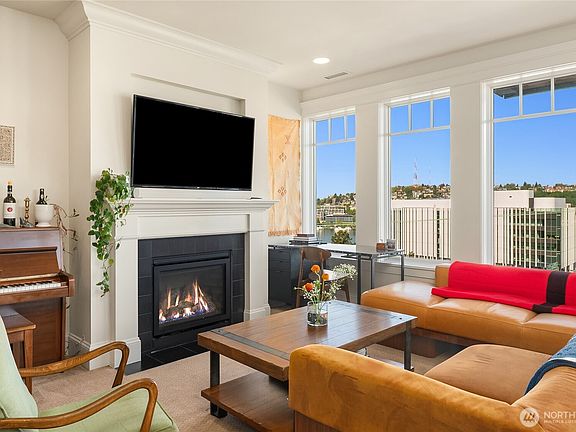 4th image of 1114 Lakeview Blvd E #E-3n