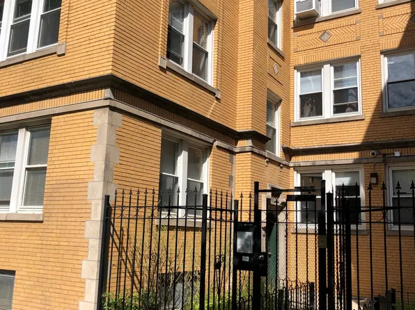 2357 N Kenneth Ave APT 3, Chicago, IL 60639