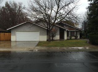 2475 Escalon Ave, Clovis, CA 93611
