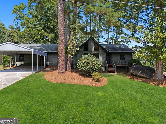 3rd image of 7548 Lowilla Ln