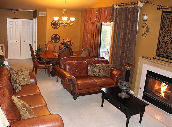 3rd image of 1130 Bristol Ct #7-2