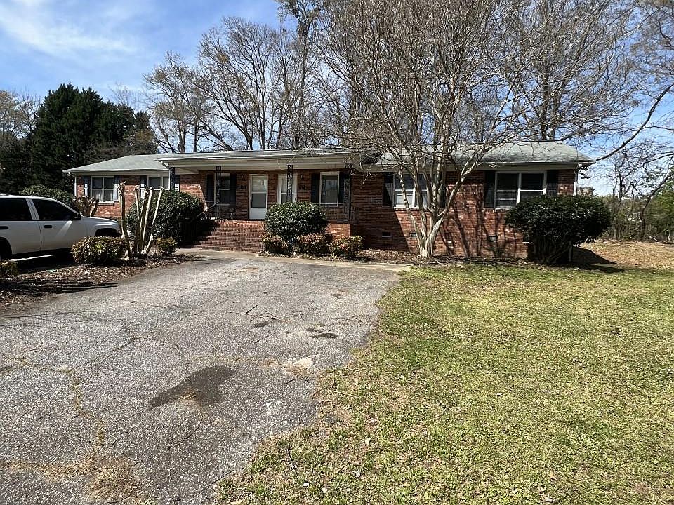 1st image of 117 Smith Ct #117
