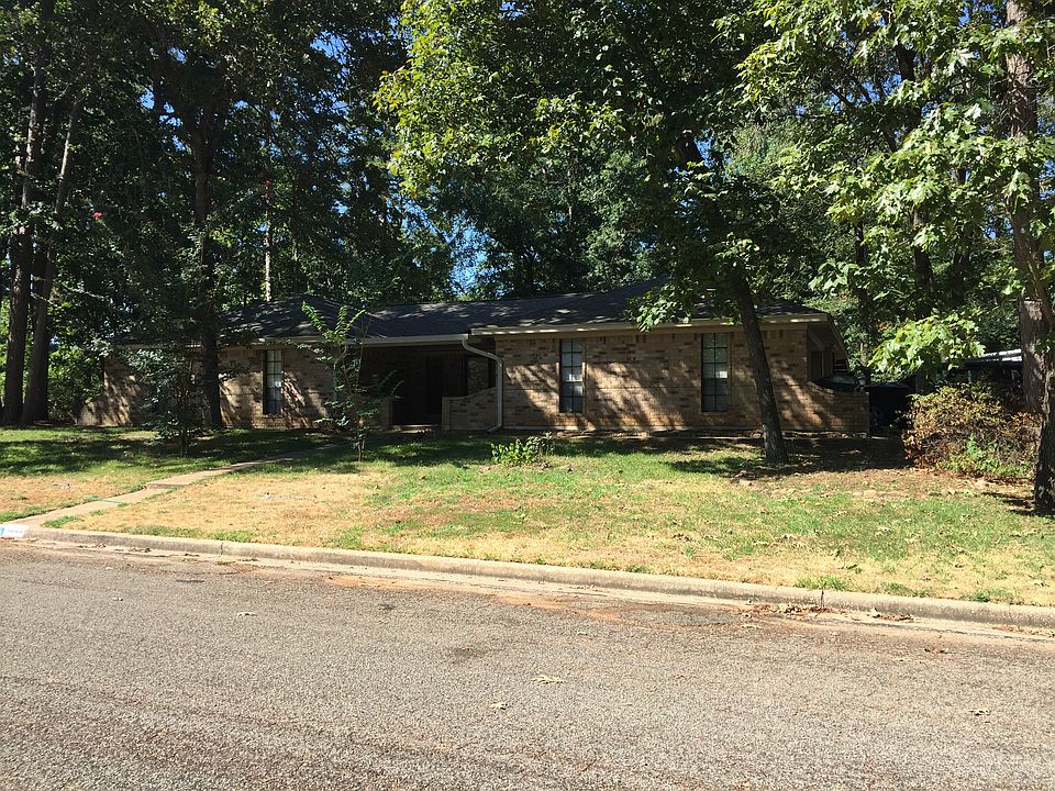 1st image of 1809 Hollybrook Dr