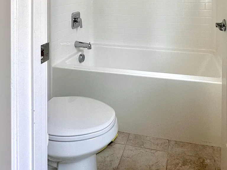 4776 S Ansley Ave — Photo 29