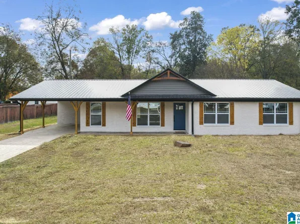 313 Mildred St, Columbiana, AL 35051