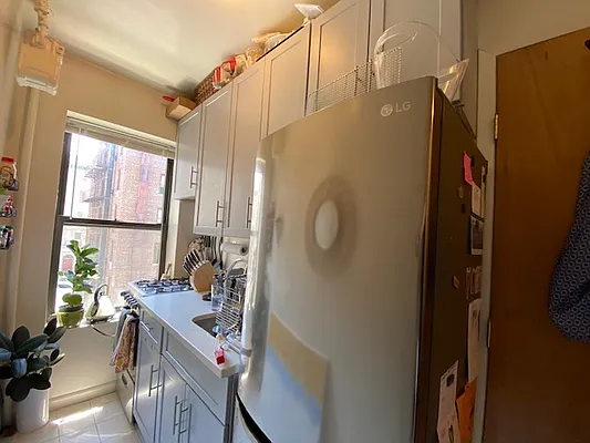 Rented by Mdays Realty | media 37