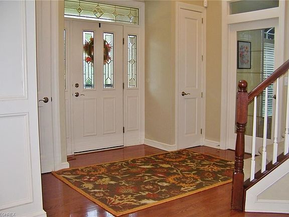 3rd image of 6288 Highland Meadows Dr