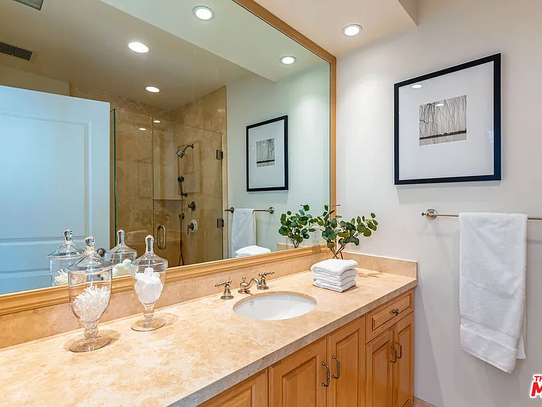 24314 Malibu Rd — Photo 41