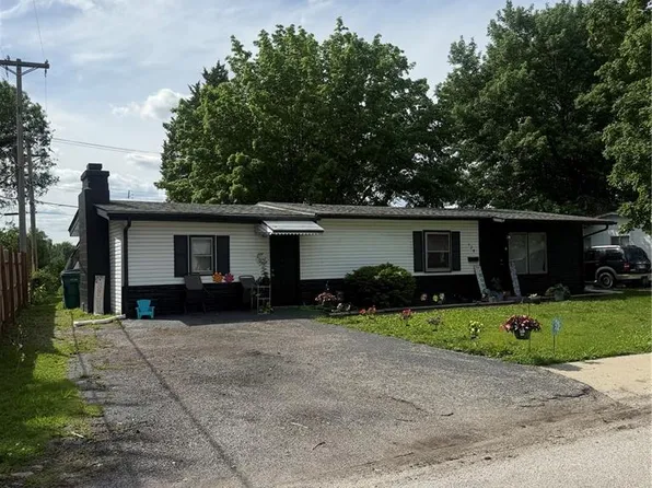 129 Saint Thomas Ln, Cahokia, IL 62206