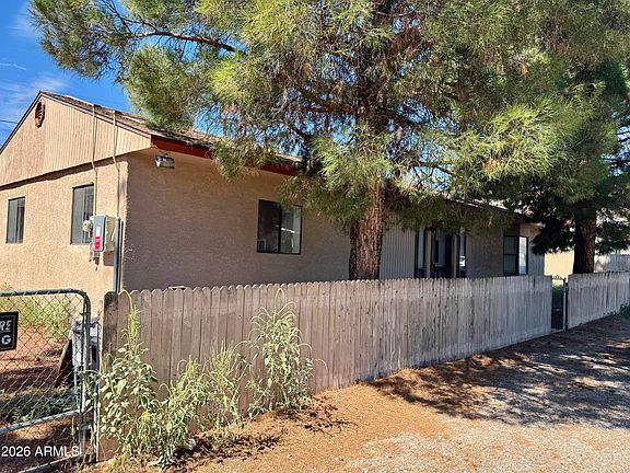 3rd image of 560 SIESTA Street