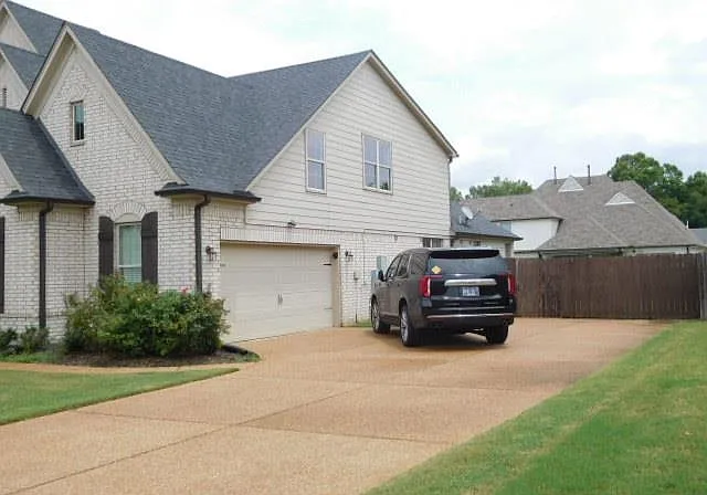 1264 Mountain Side Dr — Photo 28
