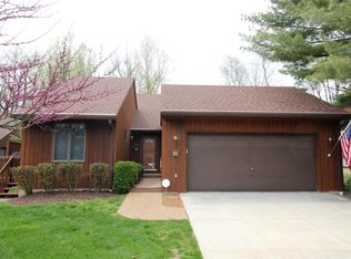 10 Garrettsen Dr, Belleville, IL 62223