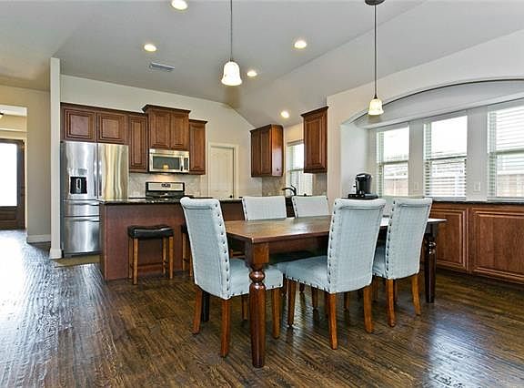 13176004_4