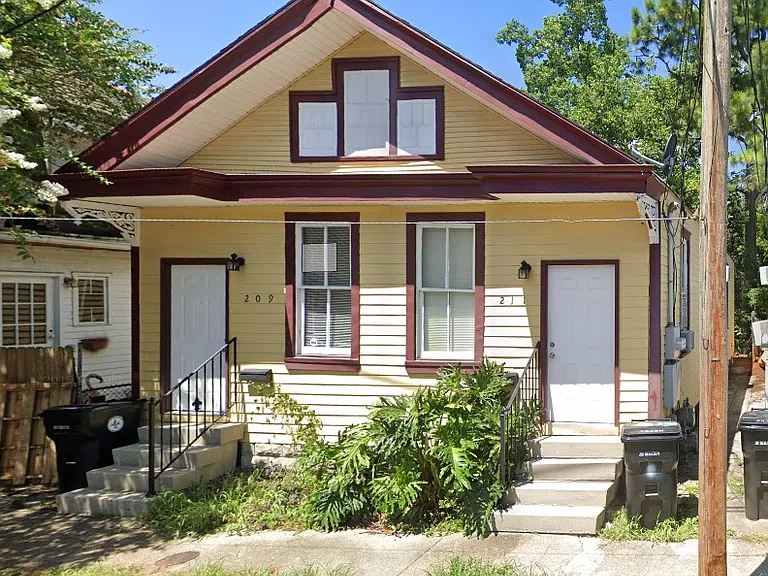 209 N Bernadotte St — Photo 1