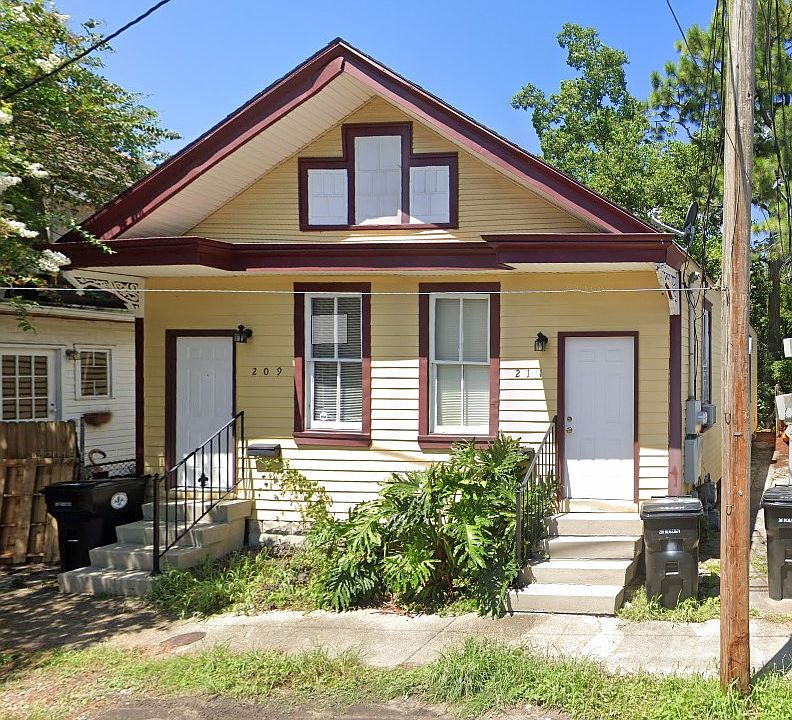 1st image of 209 N Bernadotte St
