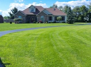 1252 E Gray Ln, Winchester, IN 47394