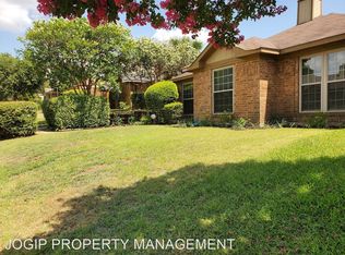 10208 Ridge Oak St, Dallas, TX 75227