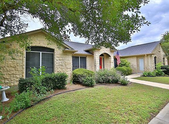5th image of 2909 Red Bud Ln
