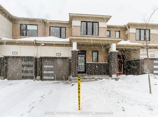 703 Derreen Ave, Ottawa, ON K2S 2Z2