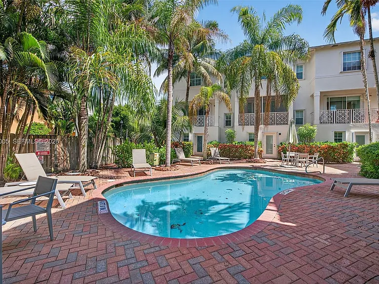 1214 W Las Olas Blvd — Photo 51