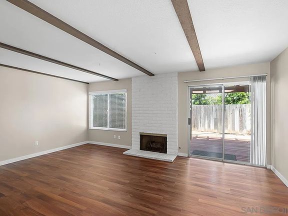 2nd image of 4452 Camrose Ave