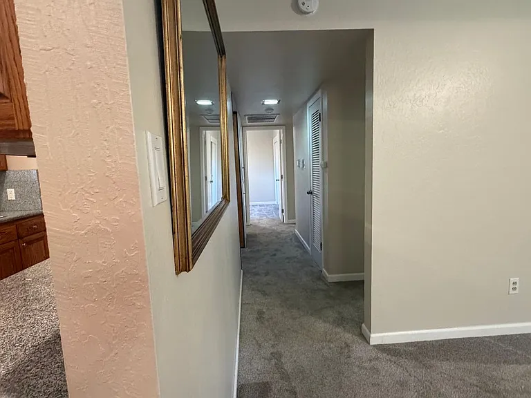 3404 Marshall Ave — Photo 33