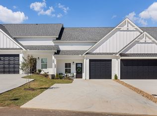3233 NE Green Turtle Ln, Cleveland, TN 37323