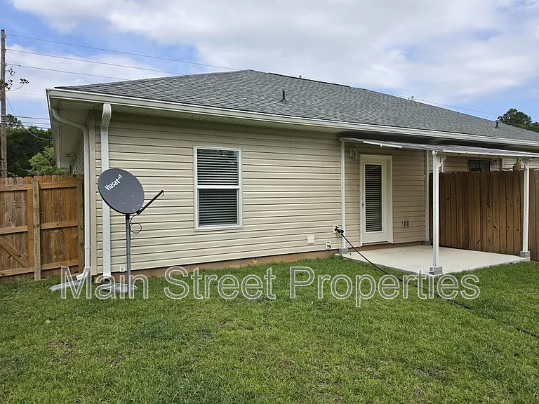 2289 Dog Track Rd #B — Photo 2