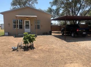 507 W 14th St, Hale Center, TX 79041
