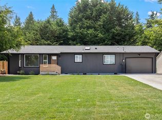 2906 Viewmont Pl, Camano Island, WA