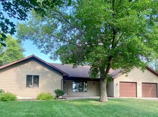 320 13th St, Clarkfield, MN 56223