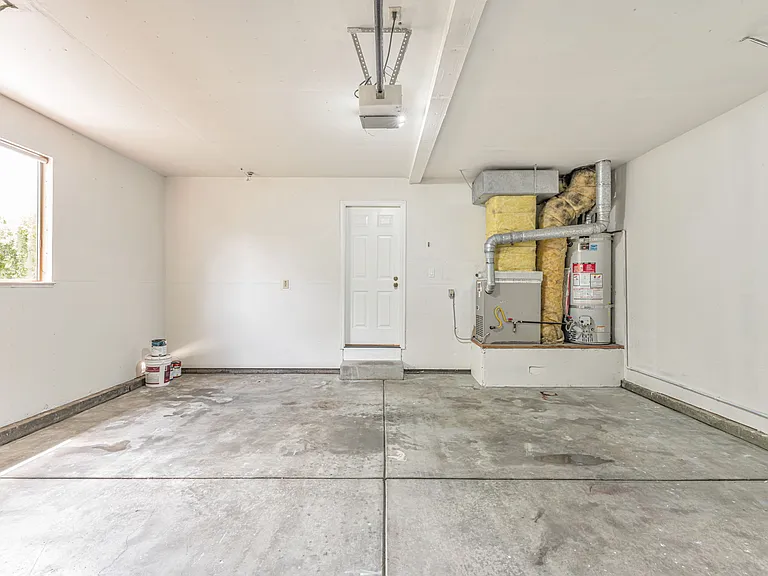 19723 Redwood Rd — Photo 24