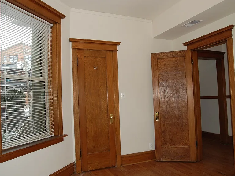 2920 N. Burling — Photo 20
