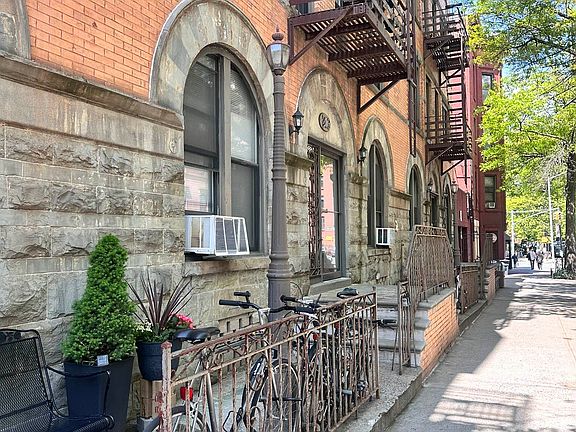 4th image of 216 6th Ave APT 1A