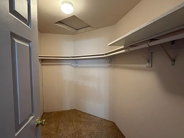 Glenn St — Photo 20